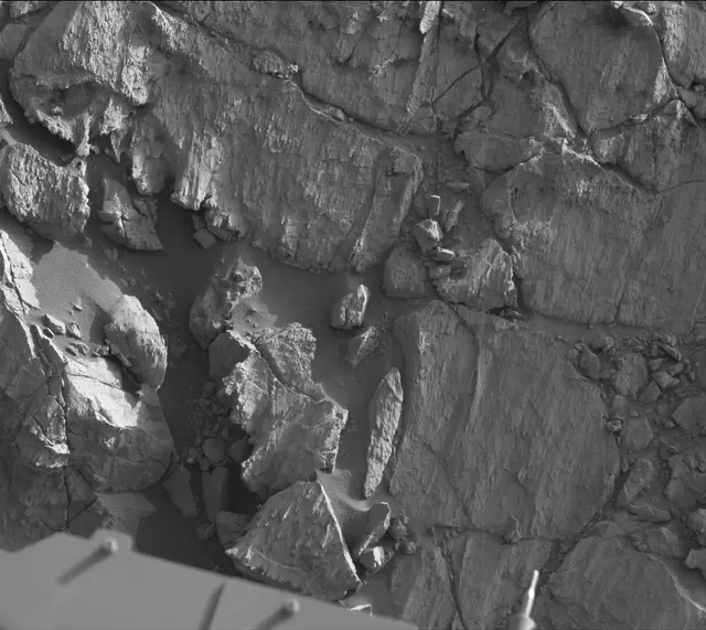 Sol 2611: Mast Camera (Mastcam)