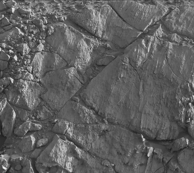 Sol 2611: Mast Camera (Mastcam)