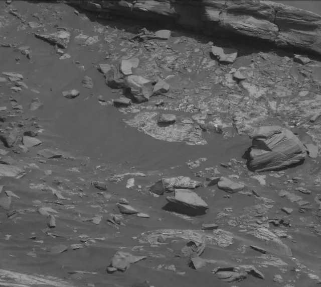 Sol 2611: Mast Camera (Mastcam)