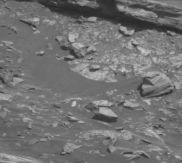 Sol 2611: Mast Camera (Mastcam)