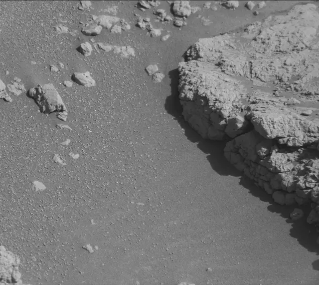 Sol 2611: Mast Camera (Mastcam)