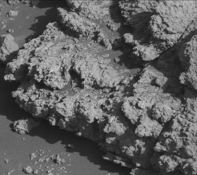 Sol 2611: Mast Camera (Mastcam)