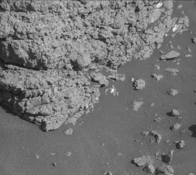 Sol 2611: Mast Camera (Mastcam)
