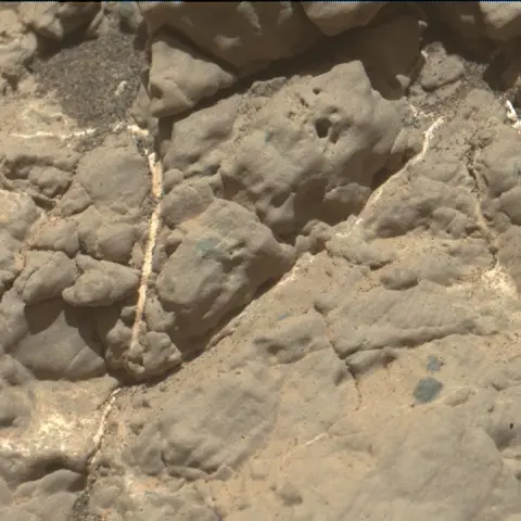 Sol 2611: Mars Hand Lens Imager (MAHLI)