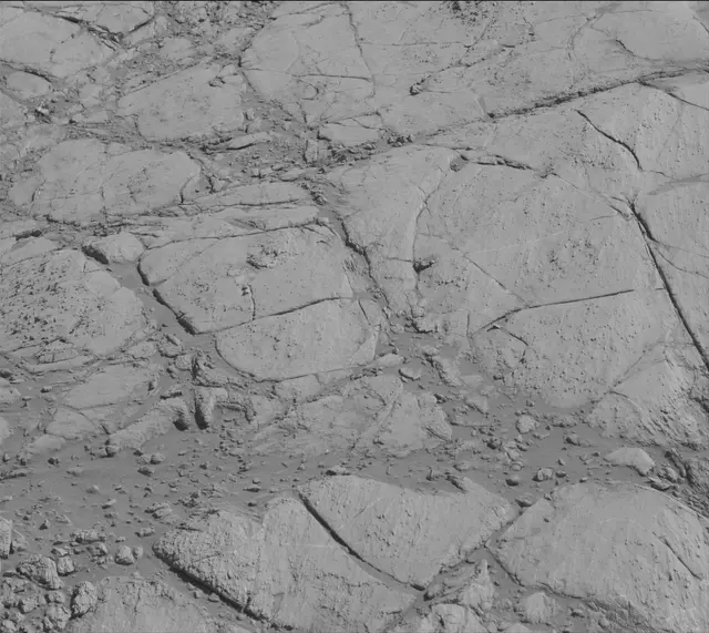 Sol 2613: Mast Camera (Mastcam)