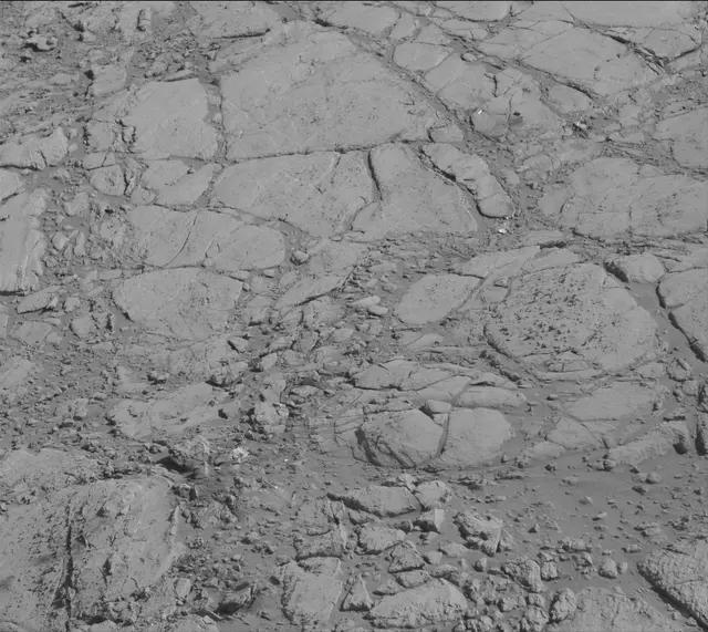 Sol 2613: Mast Camera (Mastcam)