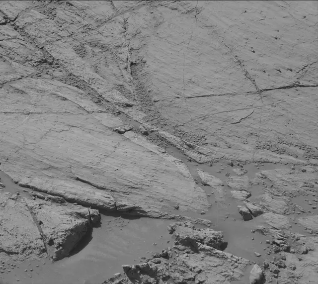 Sol 2613: Mast Camera (Mastcam)