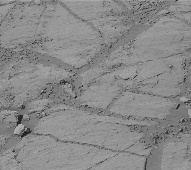 Sol 2613: Mast Camera (Mastcam)