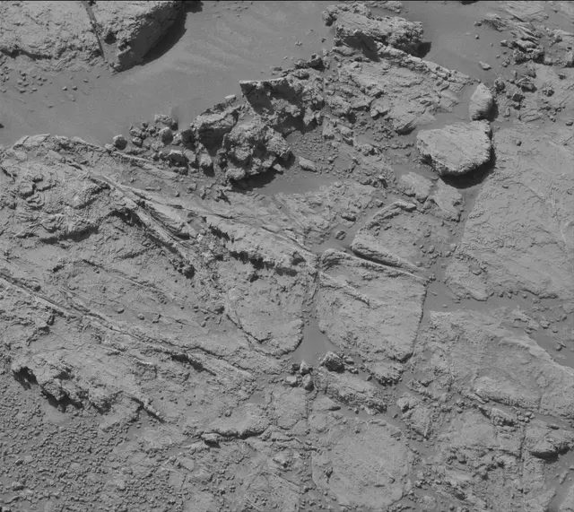 Sol 2613: Mast Camera (Mastcam)