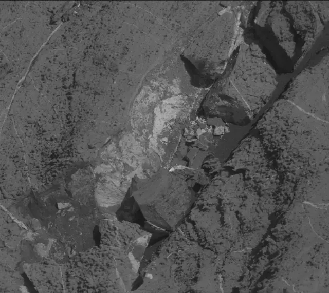 Sol 2613: Mast Camera (Mastcam)