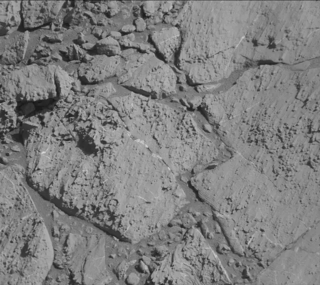 Sol 2613: Mast Camera (Mastcam)