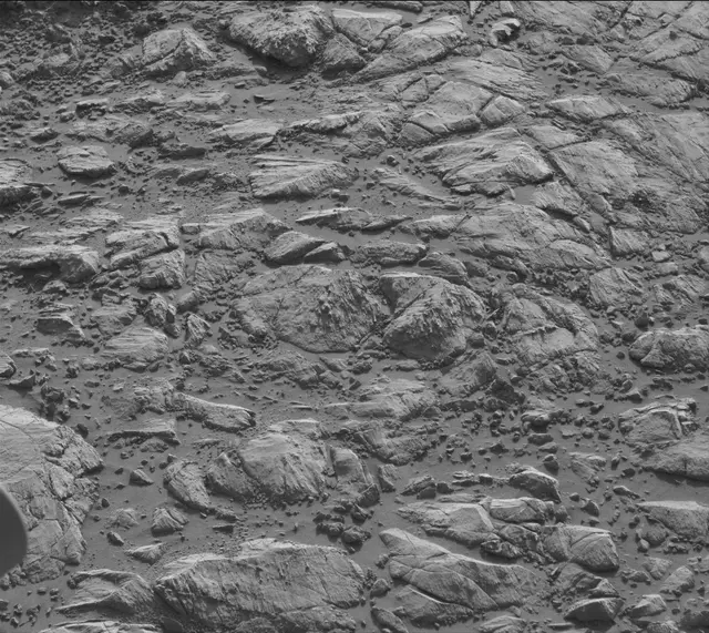 Sol 2616: Mast Camera (Mastcam)