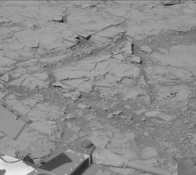 Sol 2617: Mast Camera (Mastcam)