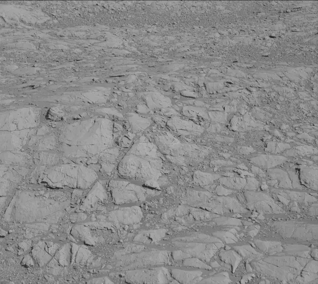 Sol 2617: Mast Camera (Mastcam)