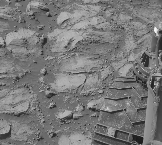 Sol 2617: Mast Camera (Mastcam)