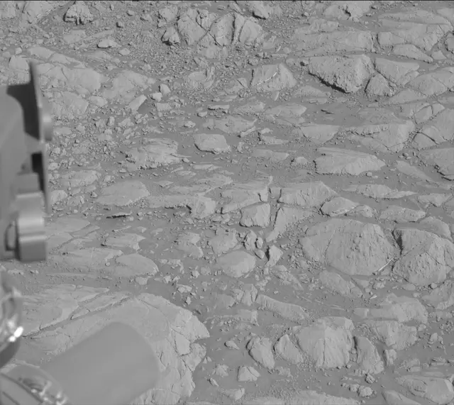 Sol 2617: Mast Camera (Mastcam)