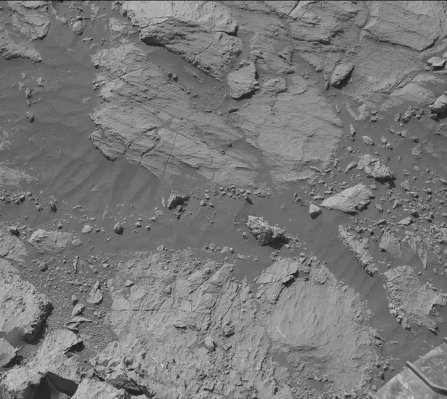 Sol 2617: Mast Camera (Mastcam)