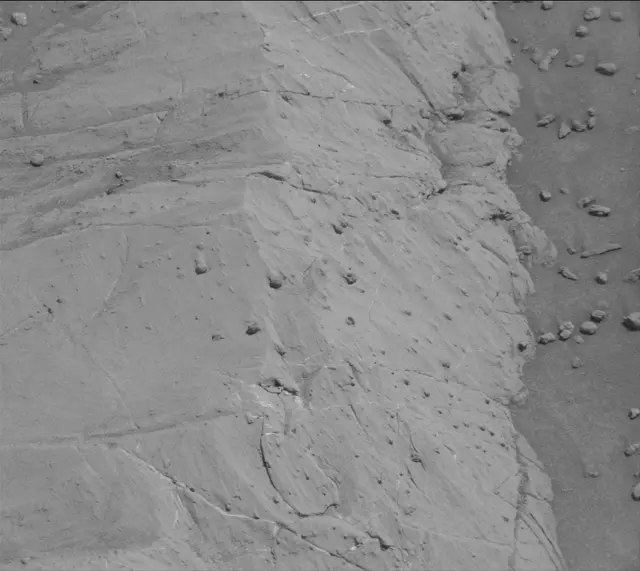 Sol 2618: Mast Camera (Mastcam)