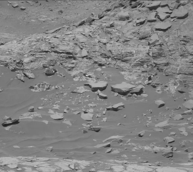 Sol 2618: Mast Camera (Mastcam)