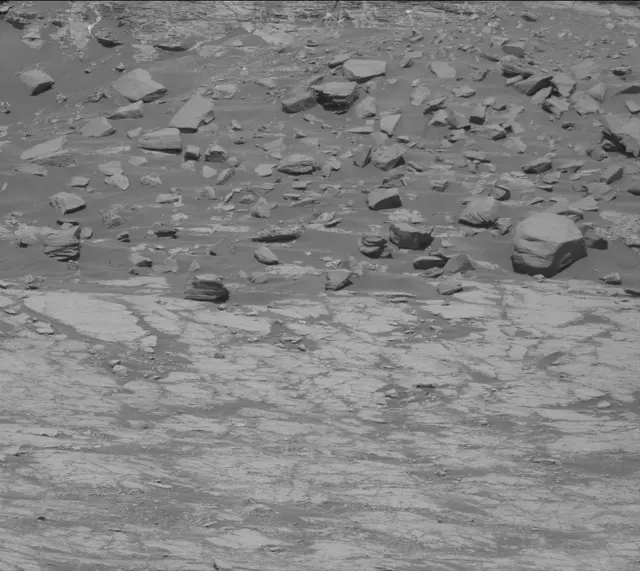 Sol 2618: Mast Camera (Mastcam)