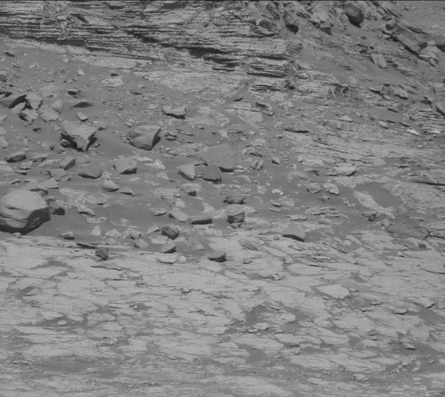 Sol 2618: Mast Camera (Mastcam)