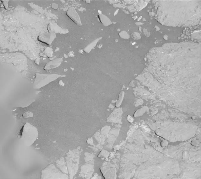 Sol 2620: Mast Camera (Mastcam)