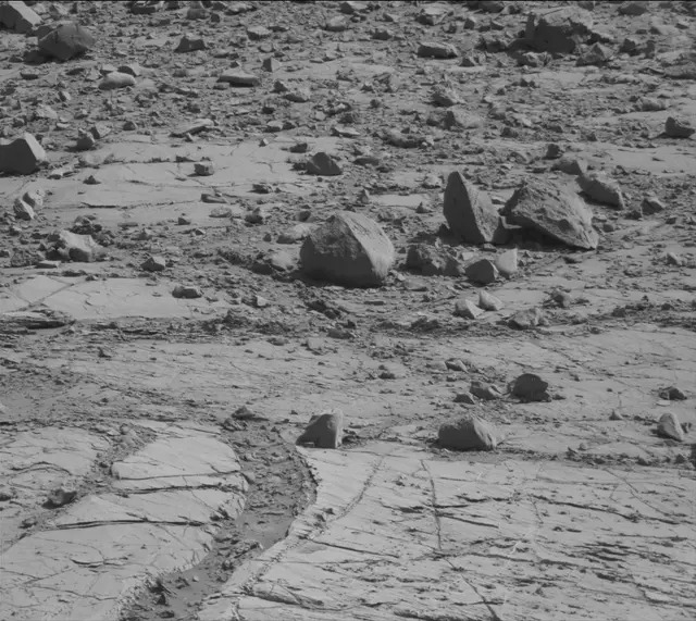 Sol 2620: Mast Camera (Mastcam)