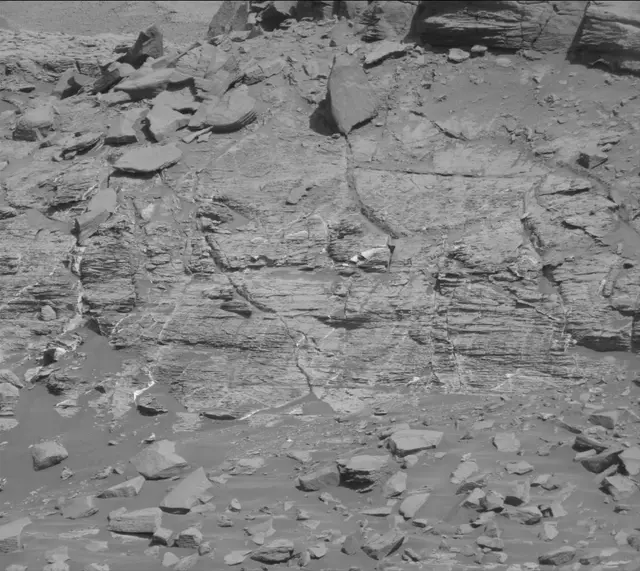 Sol 2620: Mast Camera (Mastcam)