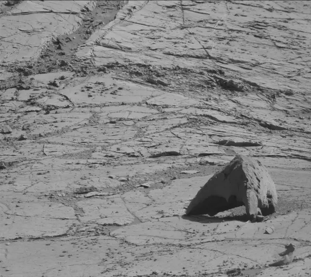 Sol 2620: Mast Camera (Mastcam)