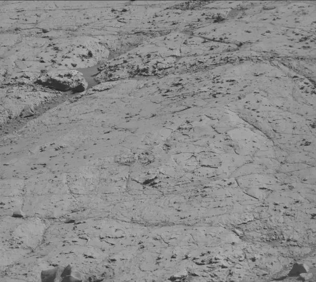 Sol 2620: Mast Camera (Mastcam)