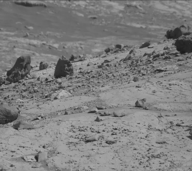 Sol 2620: Mast Camera (Mastcam)