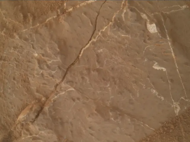 Sol 2631: Mars Hand Lens Imager (MAHLI)