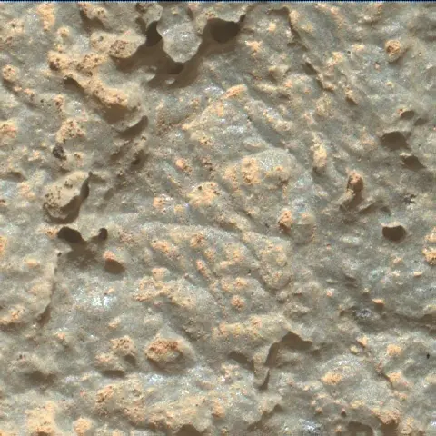 Sol 2631: Mars Hand Lens Imager (MAHLI)