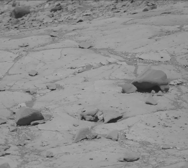 Sol 2632: Mast Camera (Mastcam)