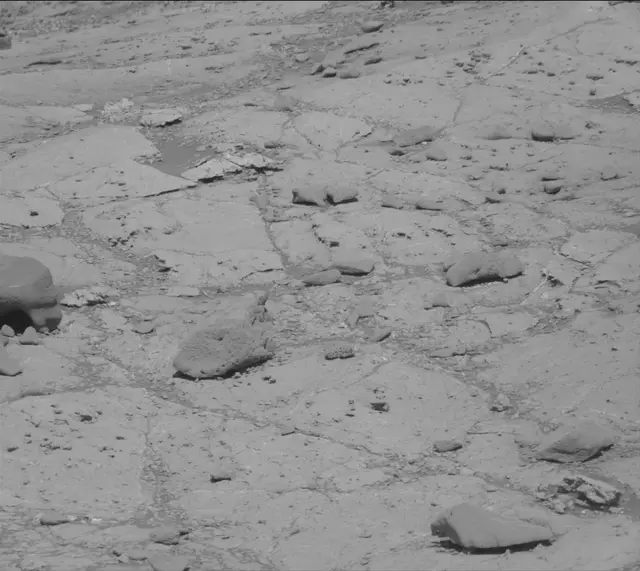 Sol 2632: Mast Camera (Mastcam)