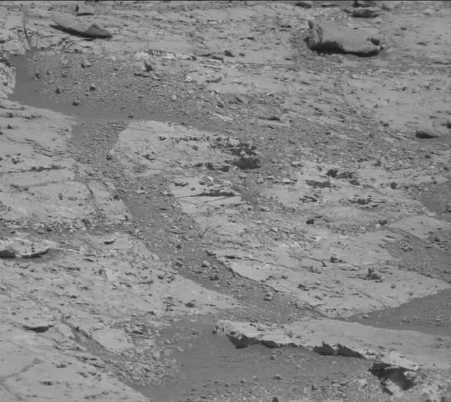 Sol 2632: Mast Camera (Mastcam)