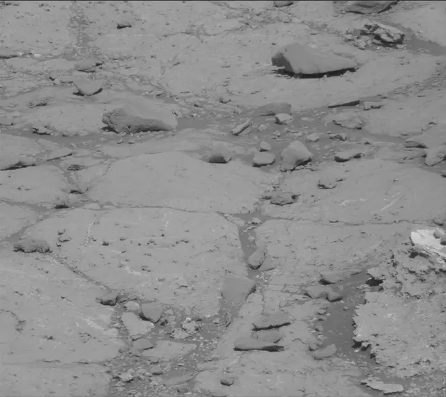Sol 2632: Mast Camera (Mastcam)