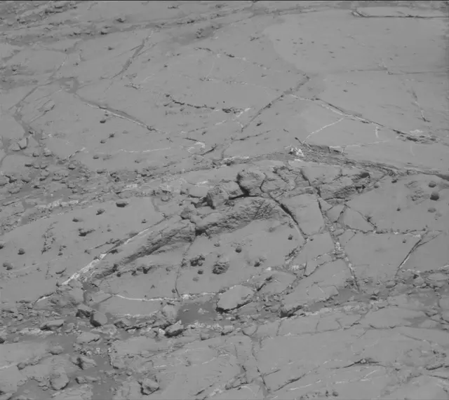 Sol 2632: Mast Camera (Mastcam)