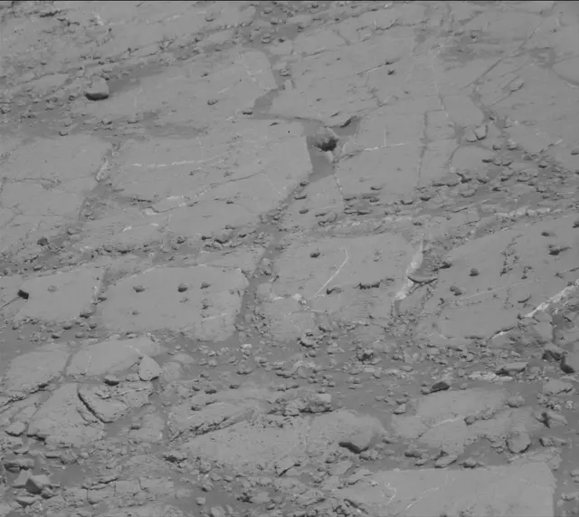 Sol 2632: Mast Camera (Mastcam)