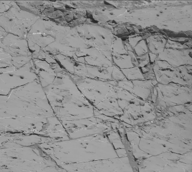 Sol 2632: Mast Camera (Mastcam)