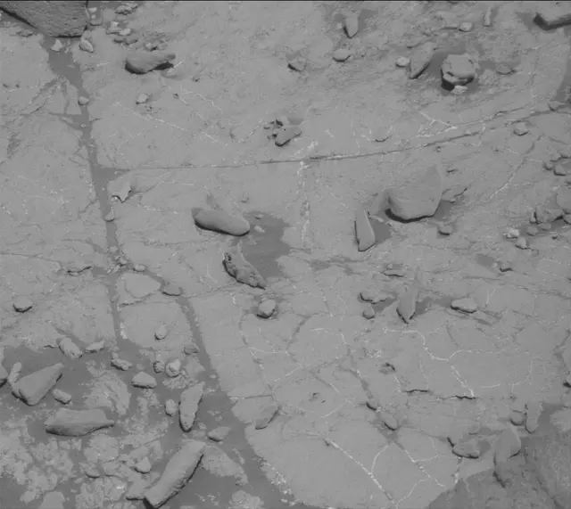 Sol 2632: Mast Camera (Mastcam)