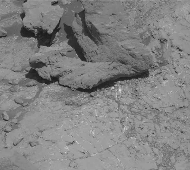 Sol 2632: Mast Camera (Mastcam)