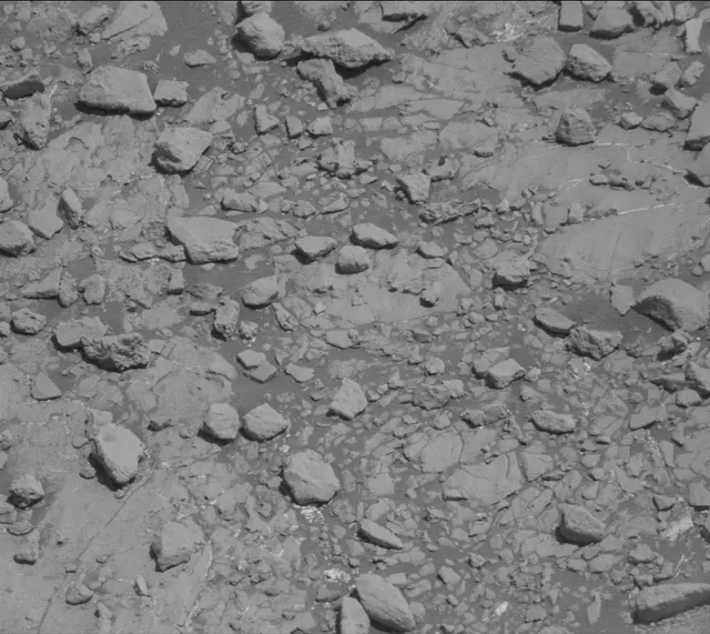 Sol 2632: Mast Camera (Mastcam)