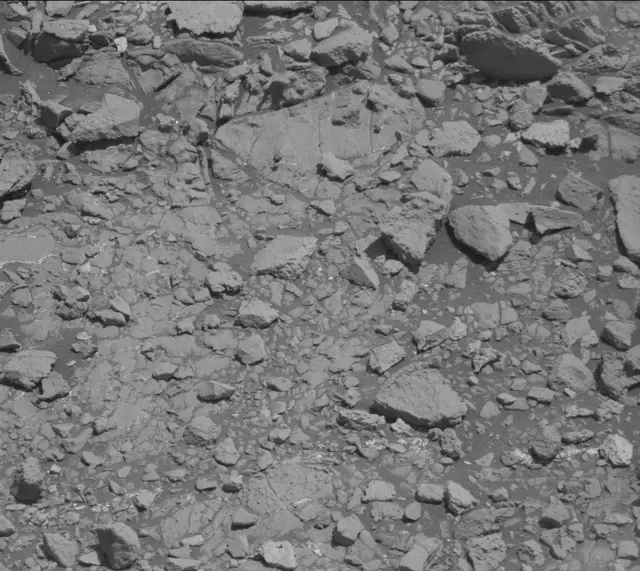 Sol 2632: Mast Camera (Mastcam)