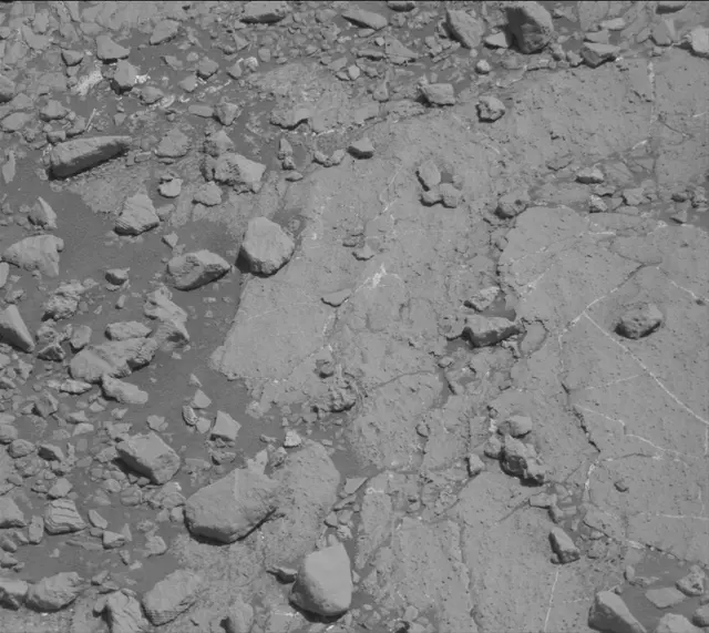 Sol 2632: Mast Camera (Mastcam)