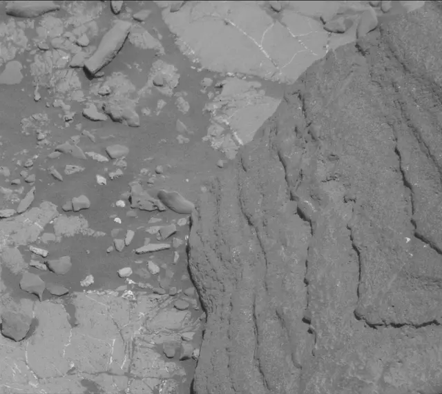 Sol 2632: Mast Camera (Mastcam)