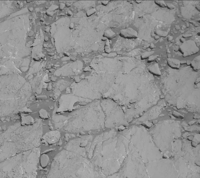 Sol 2632: Mast Camera (Mastcam)