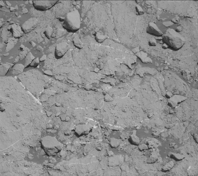Sol 2632: Mast Camera (Mastcam)