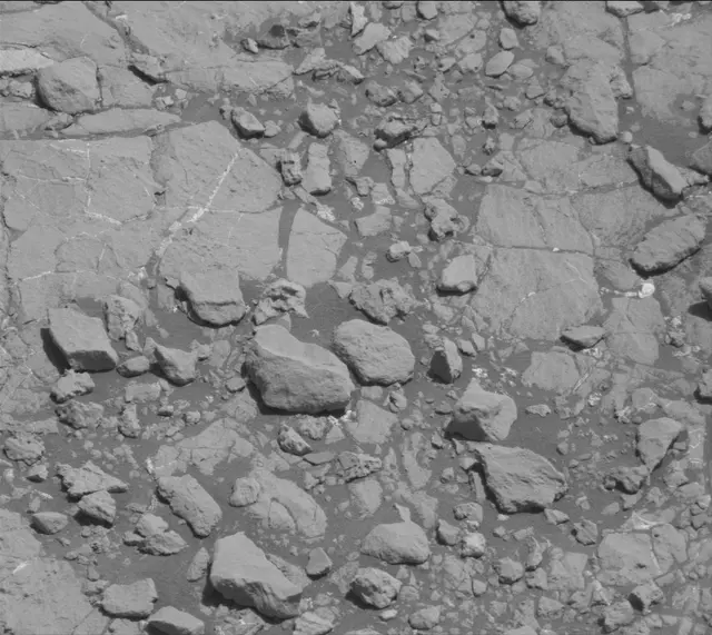 Sol 2632: Mast Camera (Mastcam)
