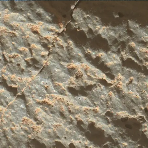 Sol 2632: Mars Hand Lens Imager (MAHLI)